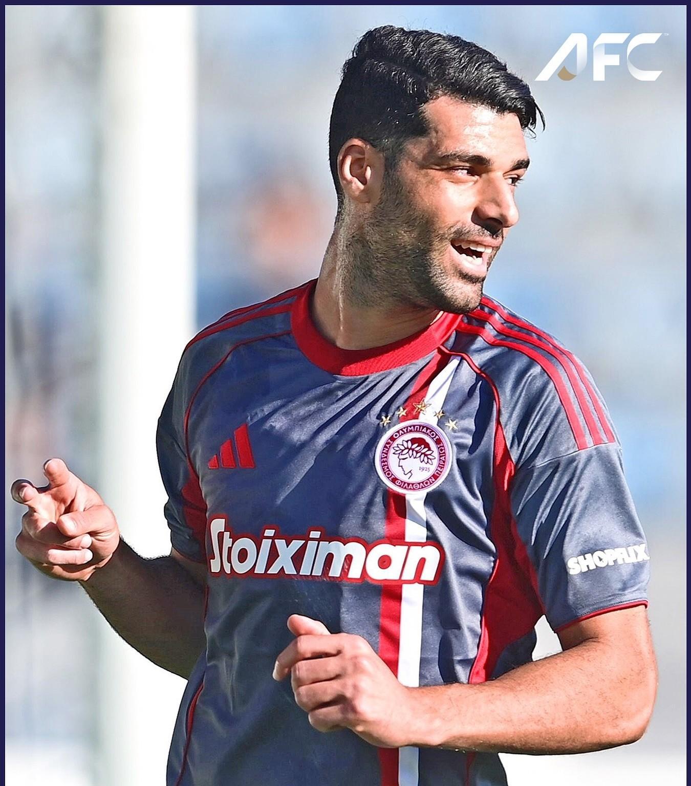 包含国际米兰训练开放日，赛前回应争议引欢呼，全明星赛在即，临场指挥获称赞的词条